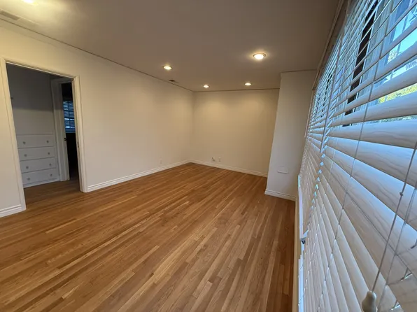 10901 Huston St #1, North Hollywood, CA 91601