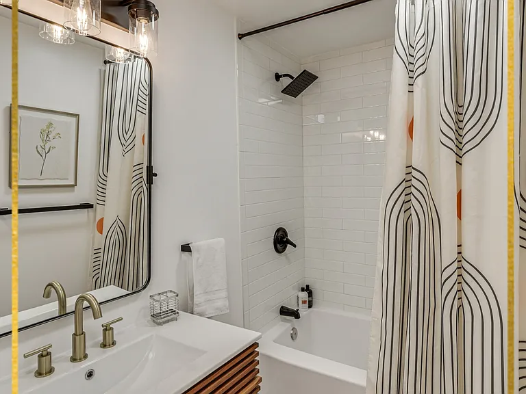 18115 La Verne Dr — Photo 18