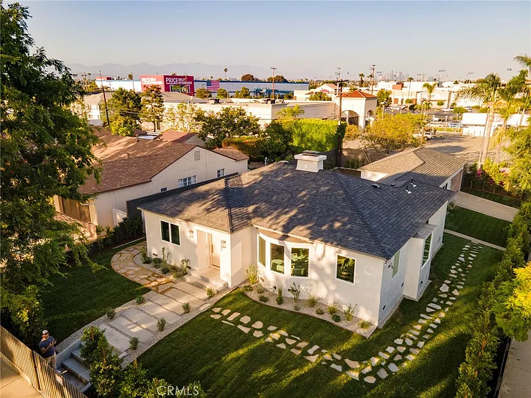 3554 S Sycamore Ave — Photo 1