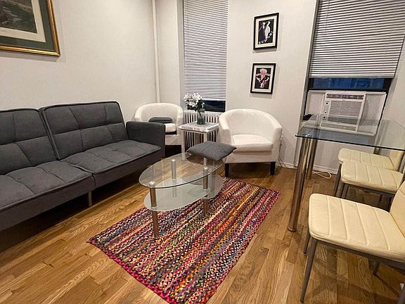 5th image of 442 W 45th St APT 3RE