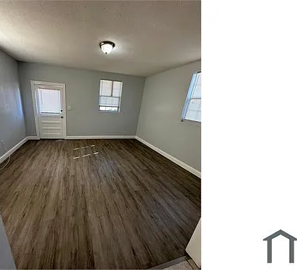 239 Claude St — Photo 16