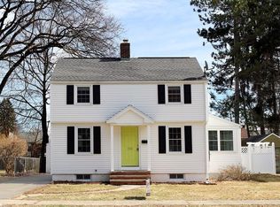 134 Sycamore St, Holyoke, MA 01040