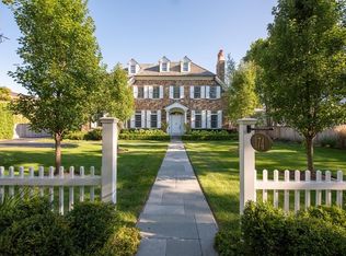 174 Beach Rd, Glencoe, IL 60022