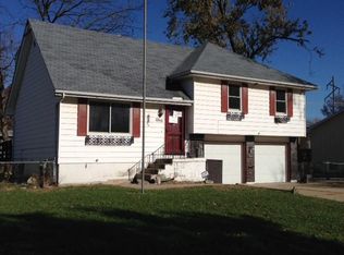 6900 E 135th St, Grandview, MO 64030