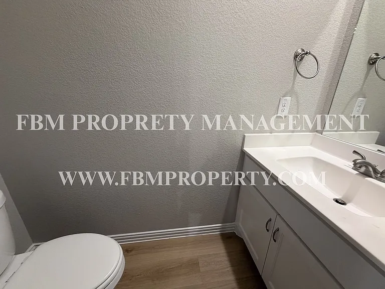 1777 Refuge Way — Photo 10