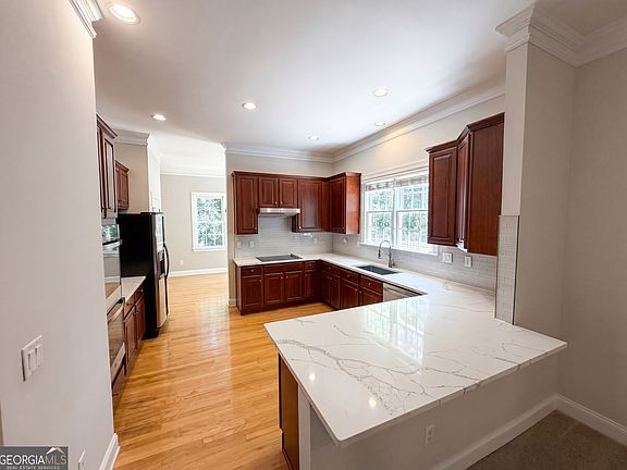2nd image of 1231 Dunwoody Village Dr