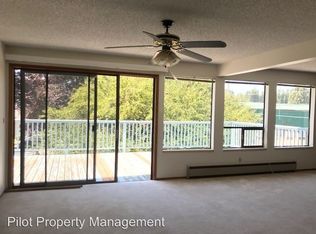10560 Stone Ave N APT 01, Seattle, WA 98133