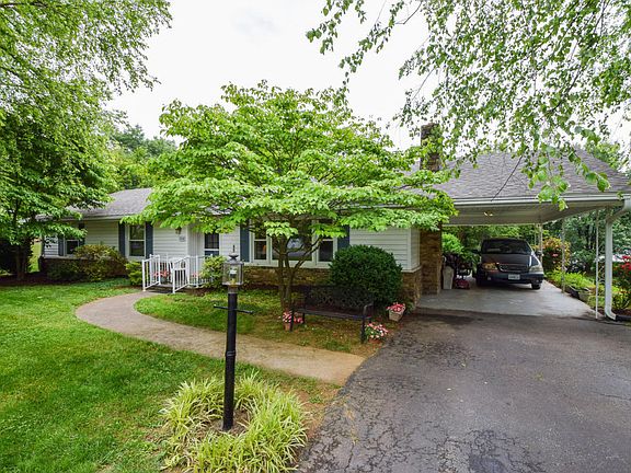 2nd image of 5116 Stoneybrook Dr