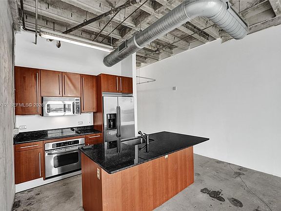 4th image of 8101 Biscayne Blvd #R-513