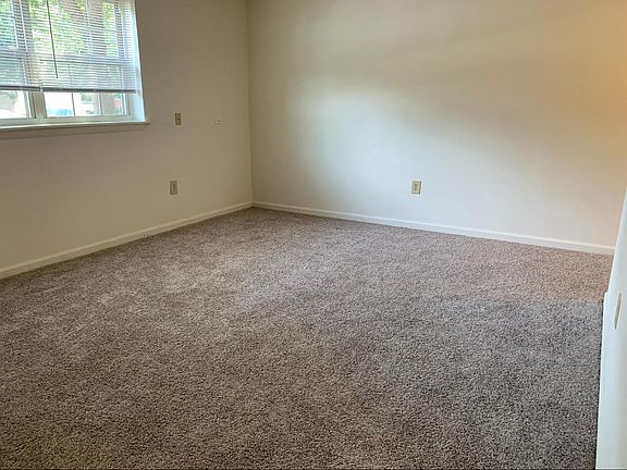 5th image of 8137 Harold Ct #1D