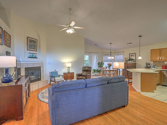 4th image of 10408 Calle Chulita NW