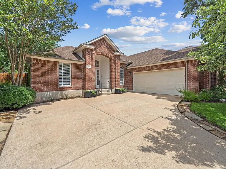 6816 Beatty Dr — Photo 1