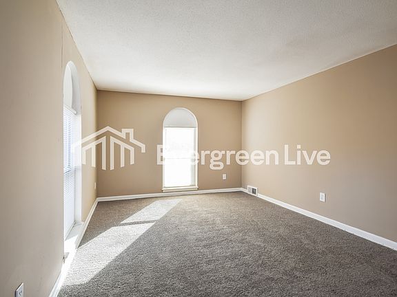 4th image of 3329 Cody Dr