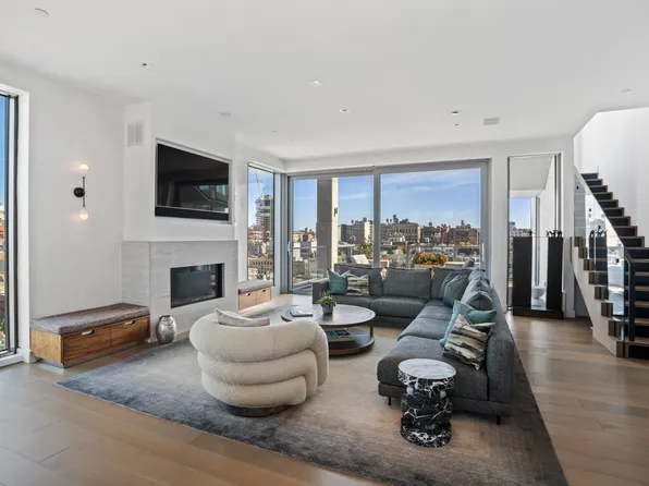 180 6th Avenue image 1 of 12