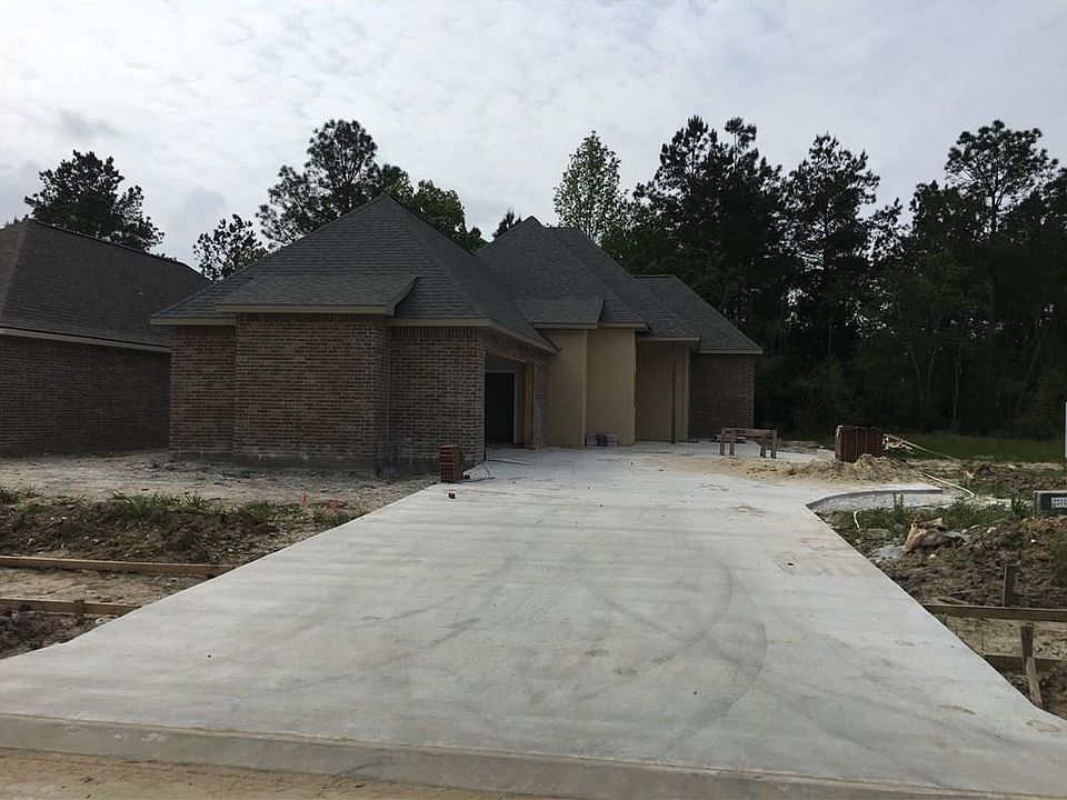 1st image of 635 Lionel Ln