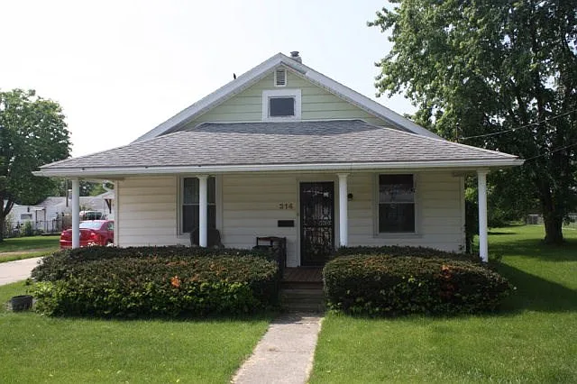 314 Illinois Ave photo 1