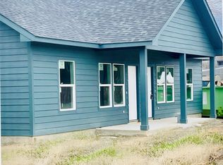 1318 Stowell St, Anahuac, TX 77514