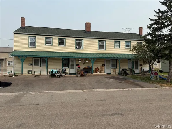 6 Springfield Dr #D, Buffalo, NY 14225