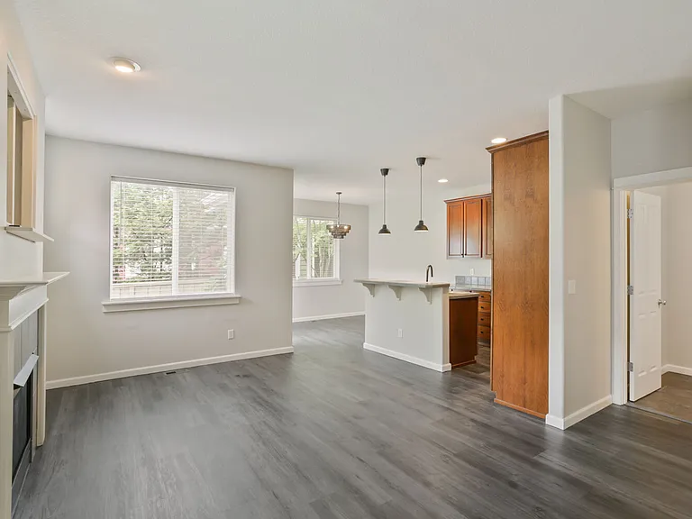 1958 NW Florence Ave #1958 — Photo 14