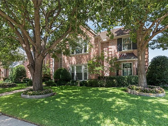 3rd image of 5119 Bellerive Dr