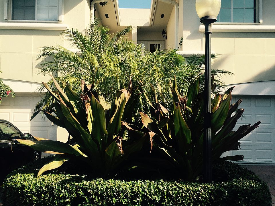 1st image of 3037 NE Quayside Ln #19