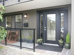 219 E Edgar St, Seattle, WA 98102