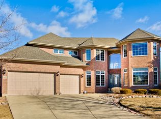 1937 Turtle Bay Rd, Vernon Hills, IL 60061