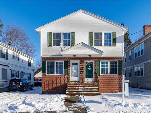45 Hazael St, Providence, RI 02908