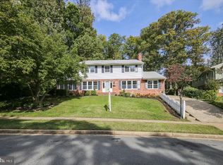 7504 Salem Rd, Falls Church, VA 22043