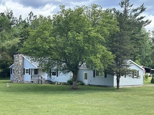 1st image of 15850 Macdonald Rd