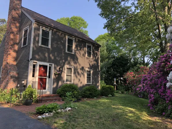92 Redlands Road, East Falmouth, MA 02536