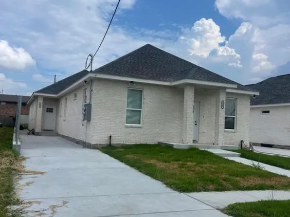 313 W Celestine St #313, Chalmette, LA 70043