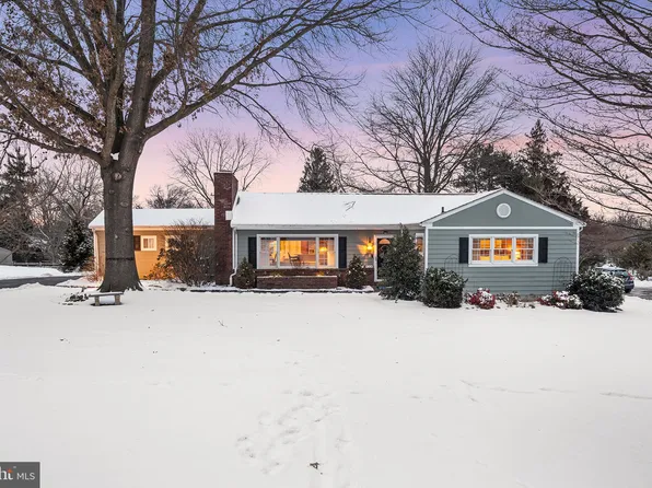 458 Brookwood Rd, Wayne, PA 19087