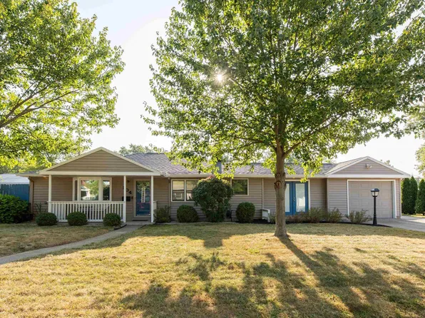 104 S Varsity Dr, South Bend, IN 46615