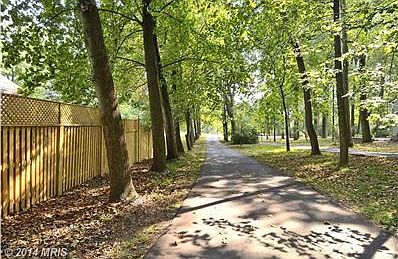 Long driveway off of Warfield Rd