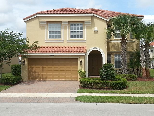 1st image of 11493 SW Kingslake Cir