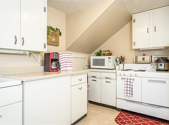 4th image of 9938 McGaheysville Rd APT A