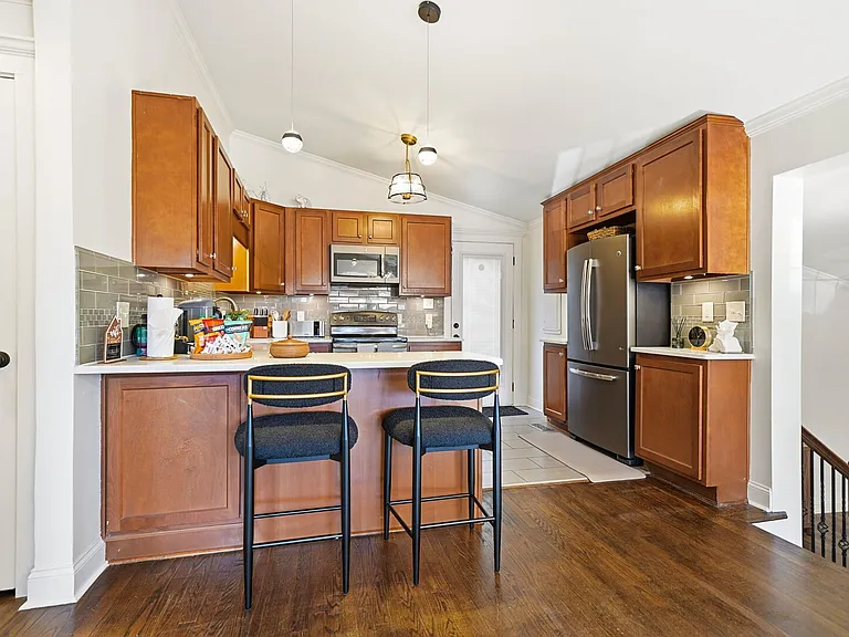 Bozeman Dr — Photo 4