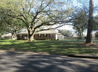 601 N Oak St, Vidalia, LA 71373