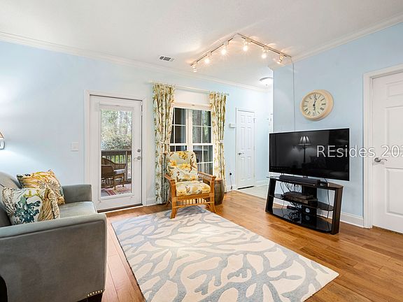 5th image of 380 Marshland Rd APT J14