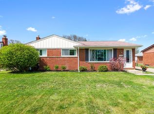 33038 Joy Rd, Livonia, MI 48150