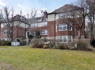 7 Sentry Pl APT 1A, Scarsdale, NY 10583