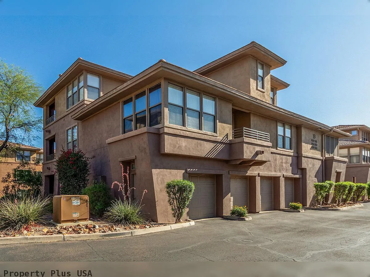 2 bed, 2.0 bath, 1149 sqft, $1,875 — Photo 1