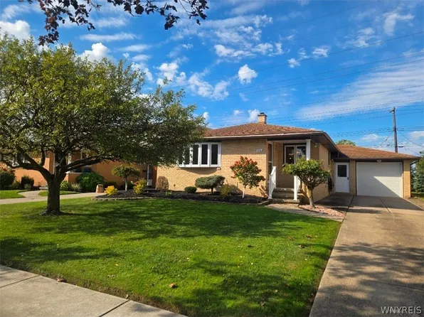 86 Jane Dr, Cheektowaga, NY 14227
