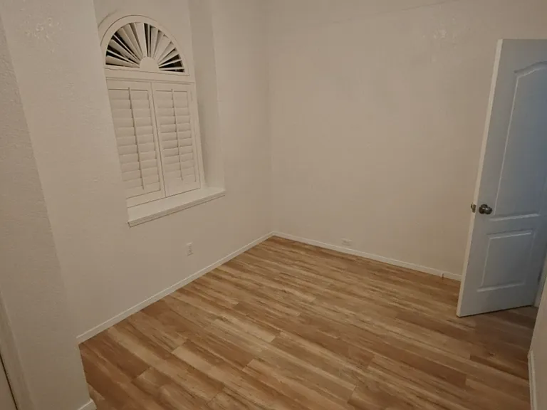 Second bedroom can be used for young children/Nursury/Office