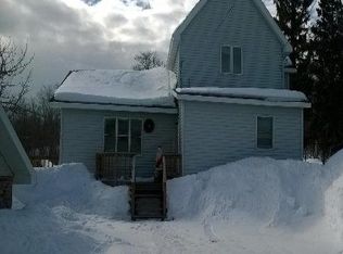 40 Stanton Ave, South Range, MI 49963