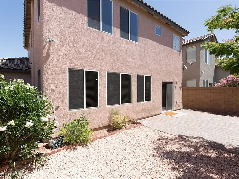 3305 Umbria Gardens Ave — Photo 30
