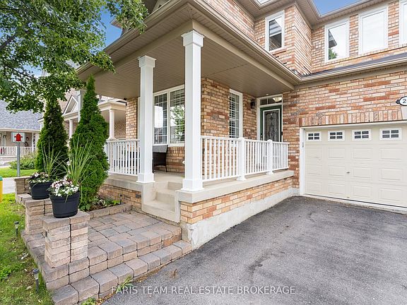 4th image of 26 Kidd Cres