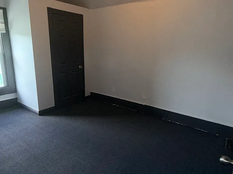 1516 W Highland Ave — Photo 11