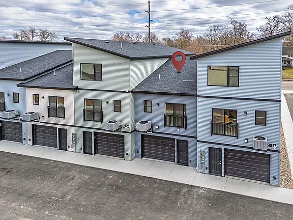 4th image of 232 S Dewey Ave
